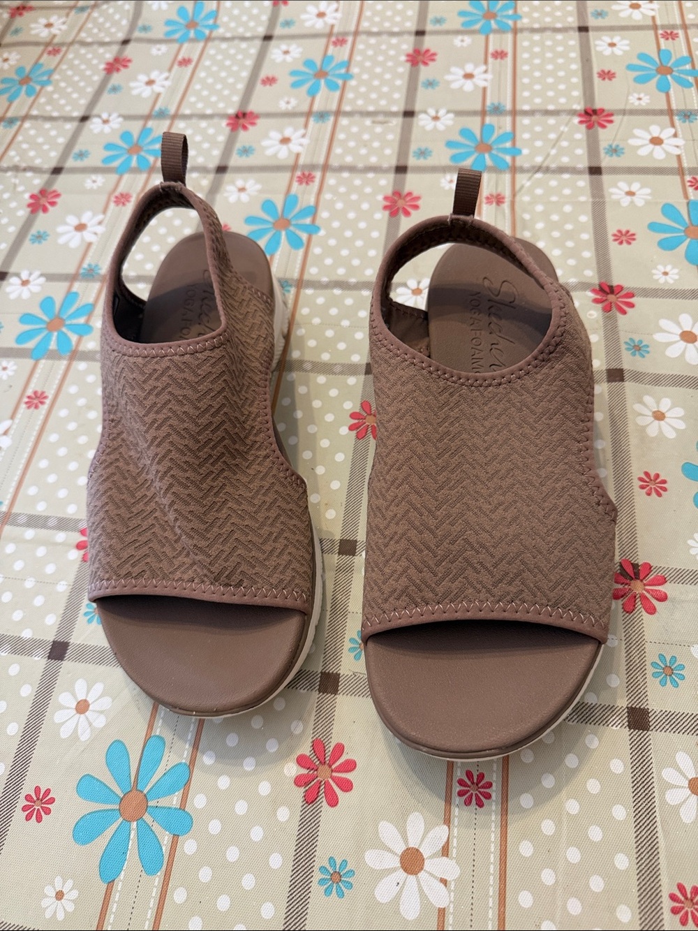 Womens Brown Slip On Sandals, size 7